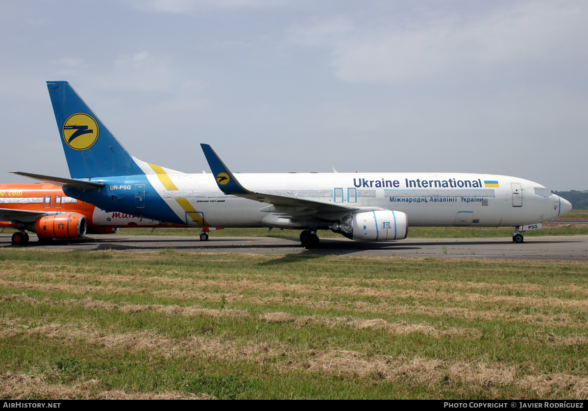 Aircraft Photo of UR-PSG | Boeing 737-85R | Ukraine International Airlines | AirHistory.net #486328