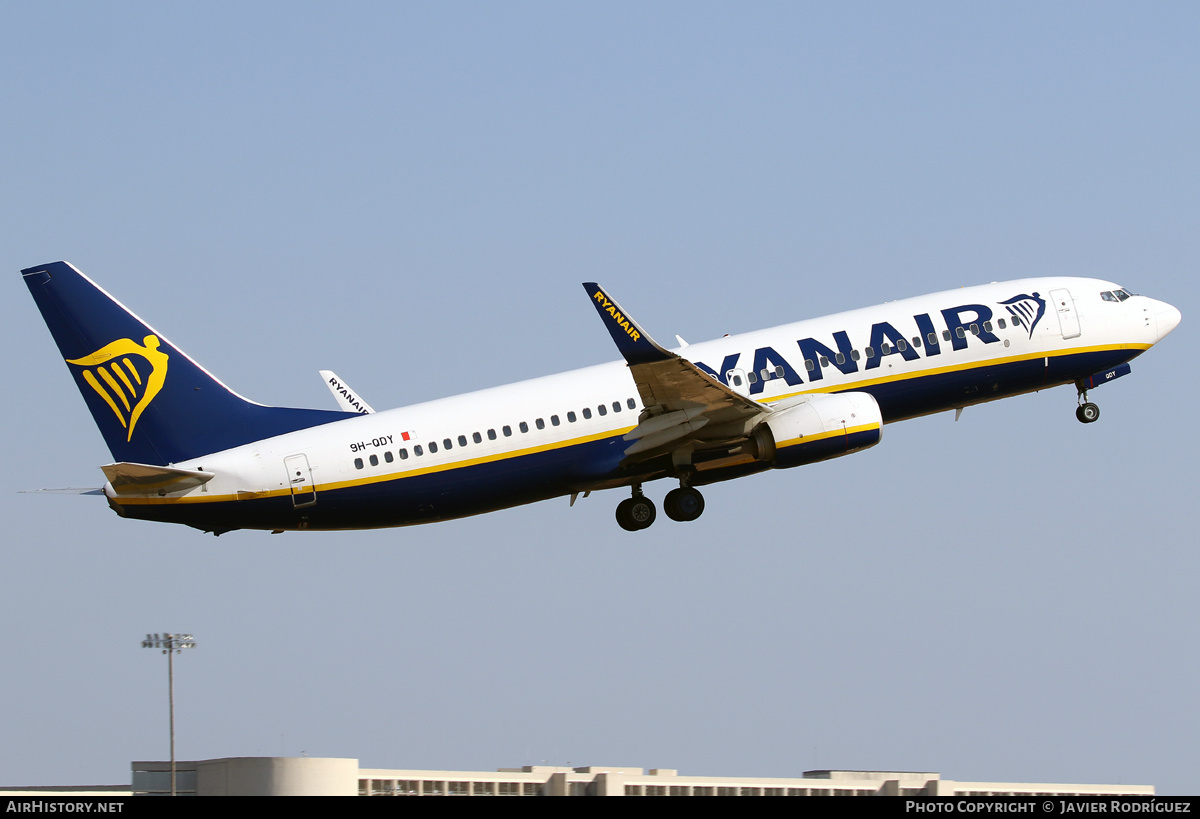 Aircraft Photo of 9H-QDY | Boeing 737-800 | Ryanair | AirHistory.net #486335