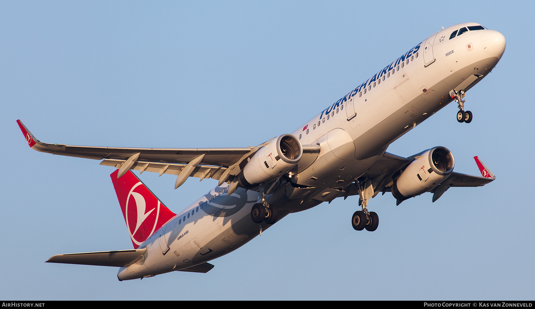 Aircraft Photo of TC-JSS | Airbus A321-231 | Turkish Airlines | AirHistory.net #486431