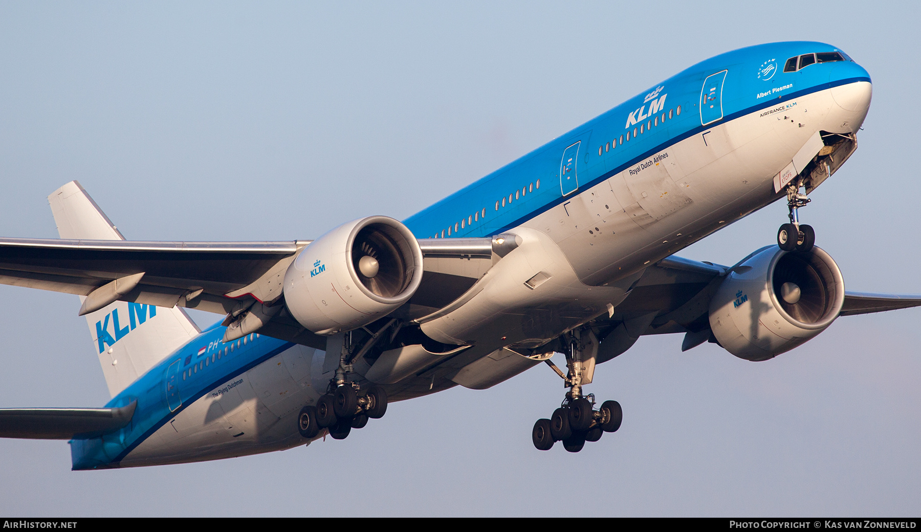 Aircraft Photo of PH-BQA | Boeing 777-206/ER | KLM - Royal Dutch Airlines | AirHistory.net #486433