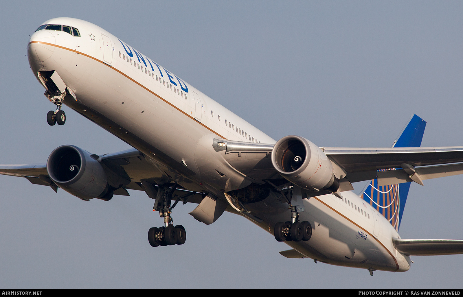 Aircraft Photo of N76062 | Boeing 767-424/ER | United Airlines | AirHistory.net #486462