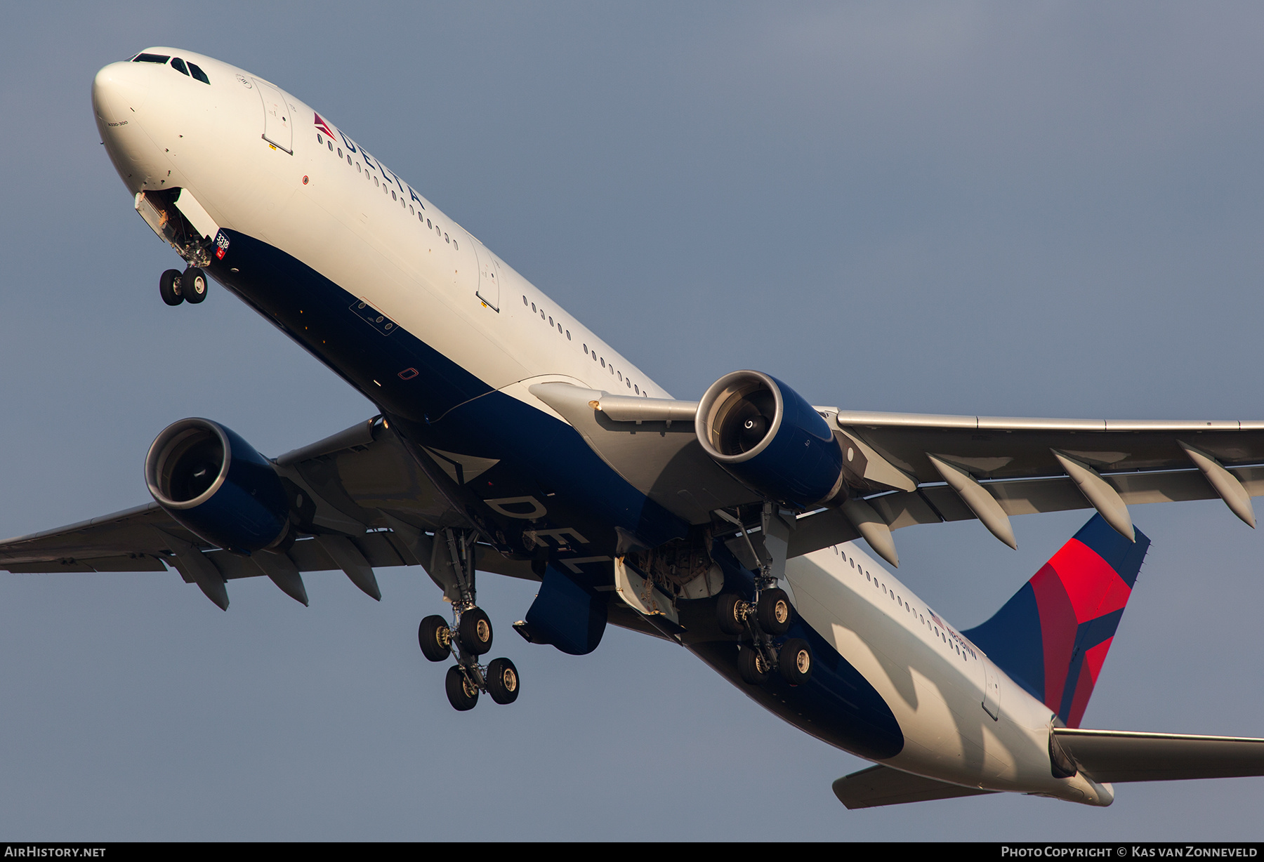 Aircraft Photo of N818NW | Airbus A330-323E | Delta Air Lines | AirHistory.net #486475