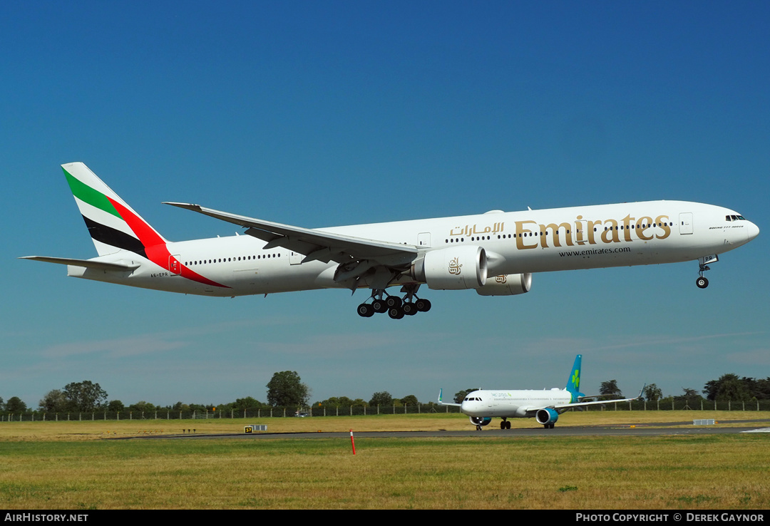 Aircraft Photo of A6-EBP | Boeing 777-31H/ER | Emirates | AirHistory.net #486527