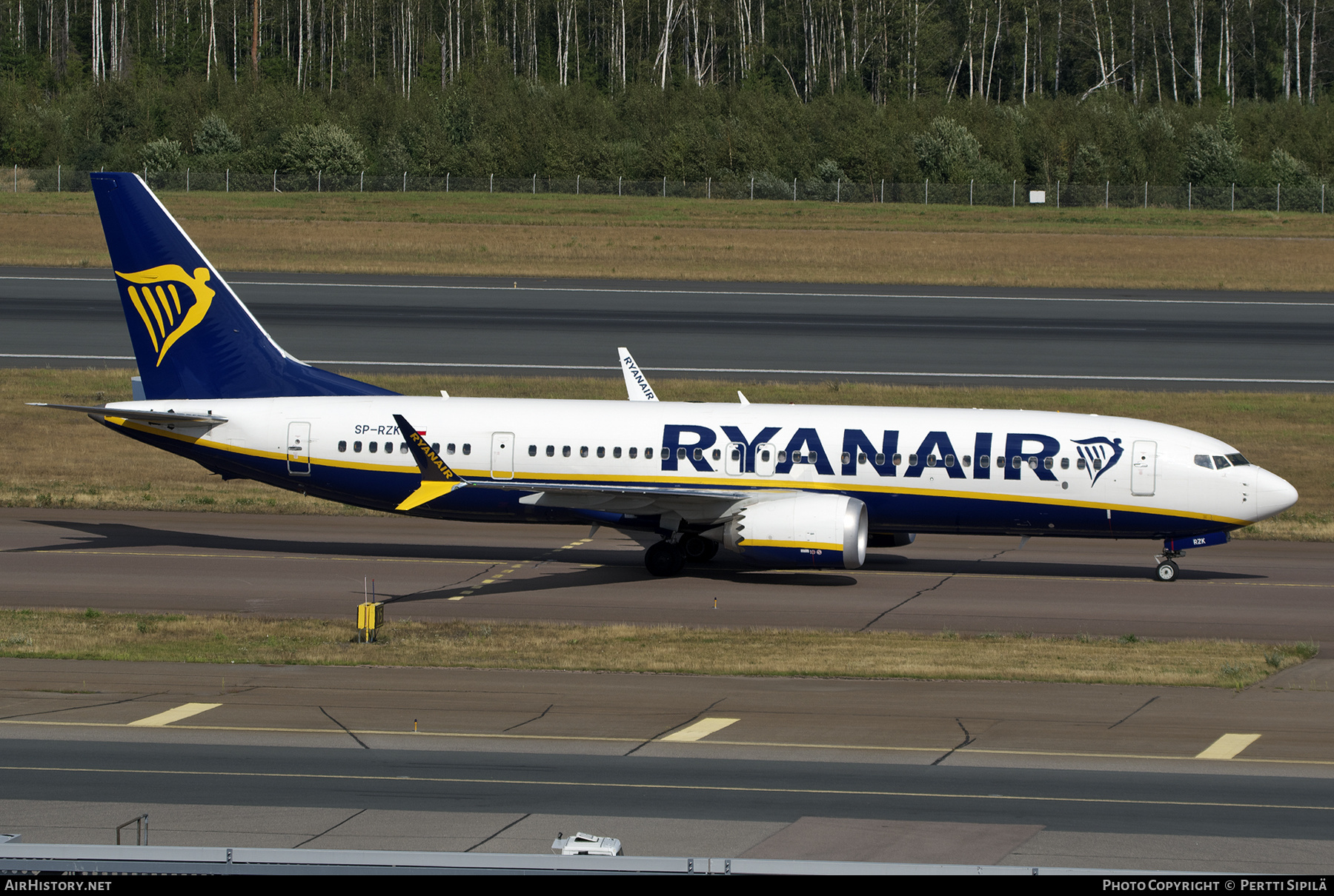 Aircraft Photo of SP-RZK | Boeing 737-8200 Max 200 | Ryanair | AirHistory.net #486686