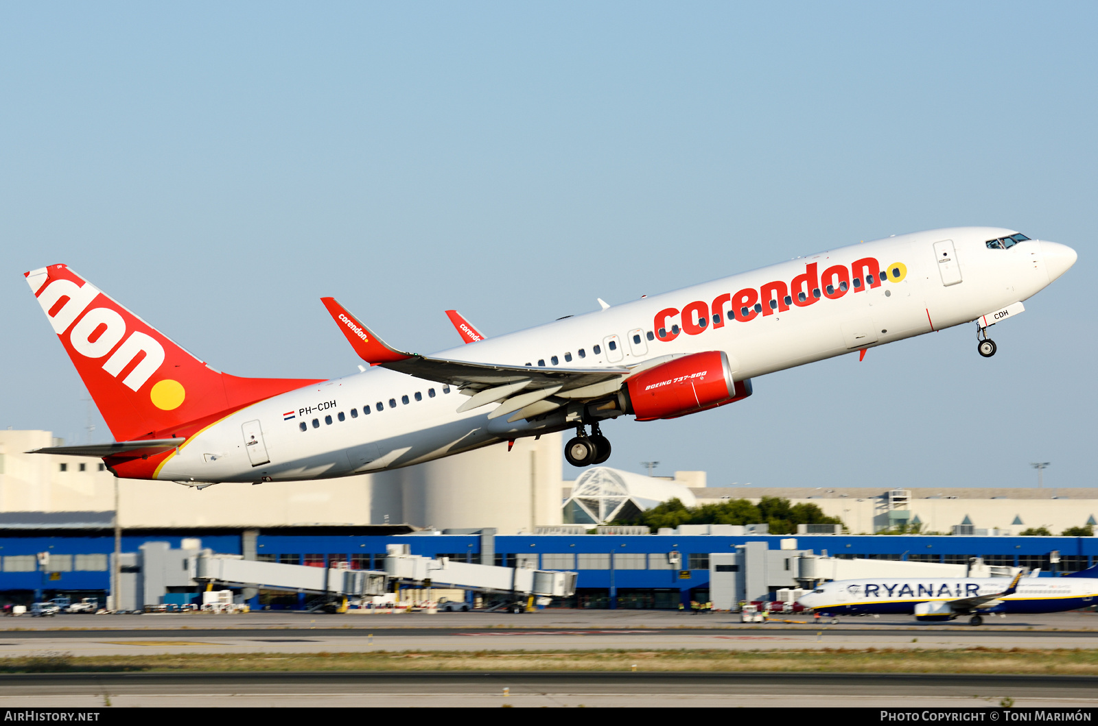 Aircraft Photo of PH-CDH | Boeing 737-86J | Corendon Dutch Airlines | AirHistory.net #486773