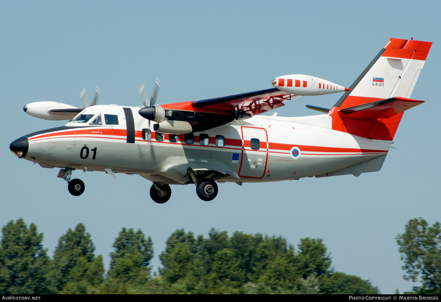 Aircraft Photo of L4-01 | Let L-410UVP-E Turbolet | Slovenia - Air Force | AirHistory.net #486868