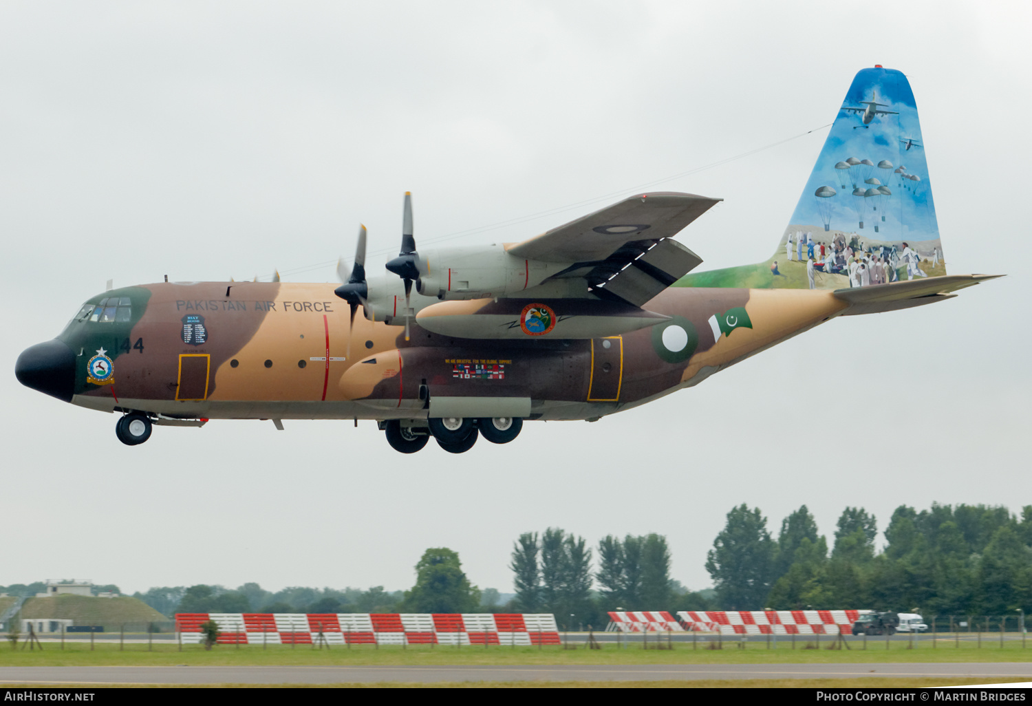 Aircraft Photo of 64144 | Lockheed L-100 Hercules (382B) | Pakistan - Air Force | AirHistory.net #486870