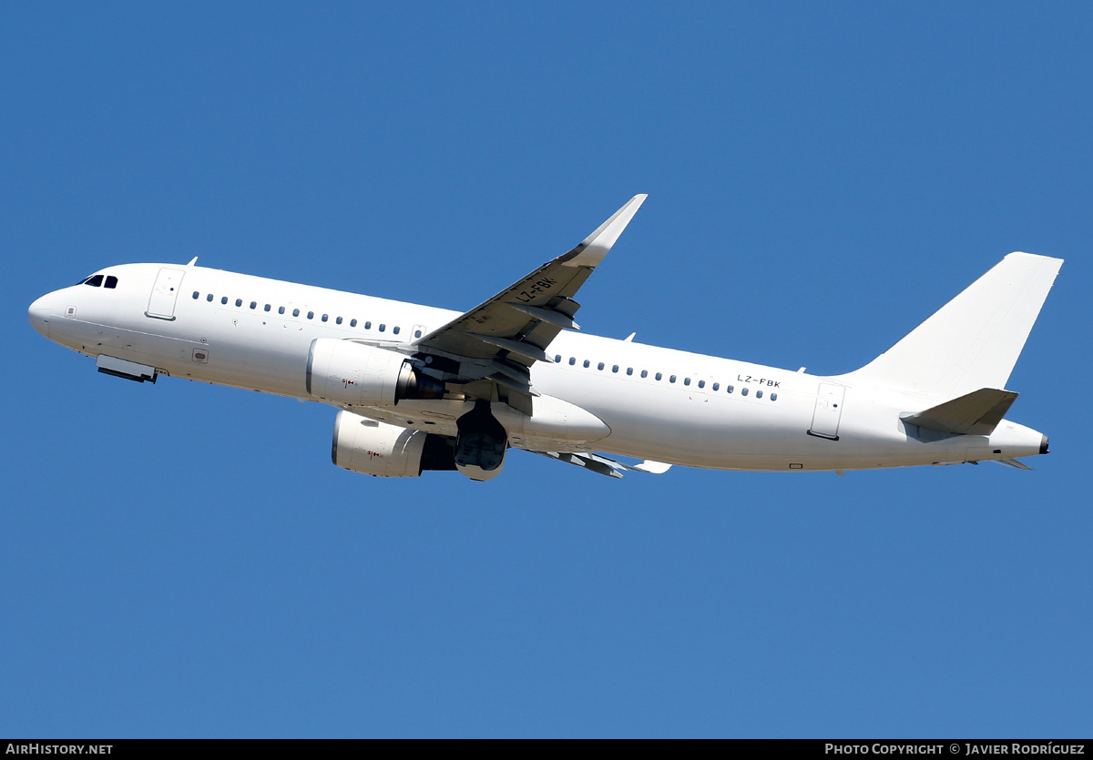 Aircraft Photo of LZ-FBK | Airbus A320-214 | AirHistory.net #486935