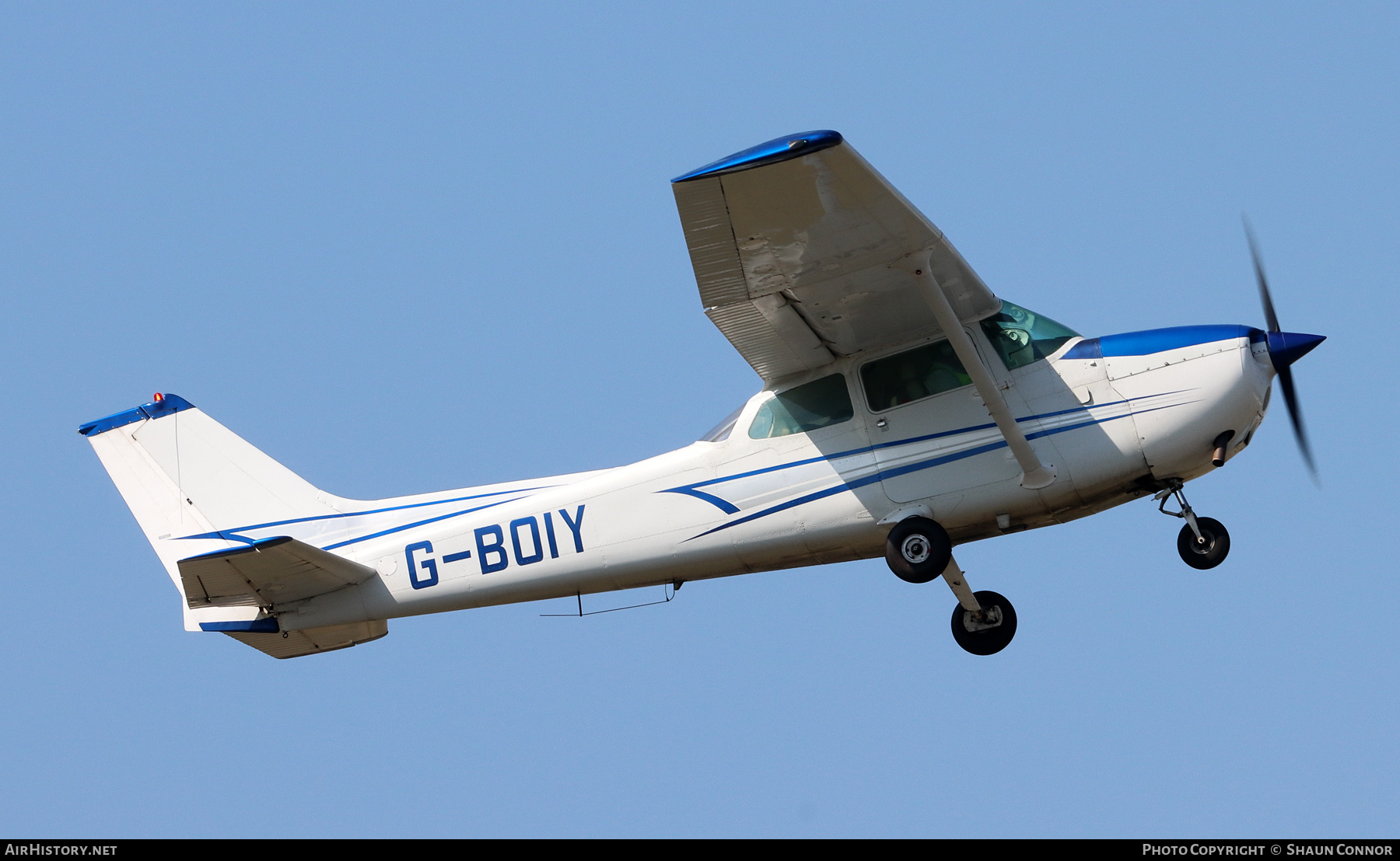 Aircraft Photo of G-BOIY | Cessna 172N | AirHistory.net #487018