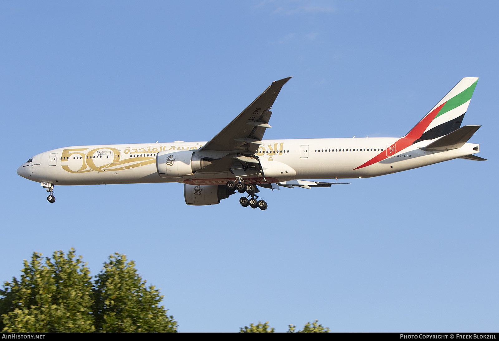 Aircraft Photo of A6-EPO | Boeing 777-31H/ER | Emirates | AirHistory.net #487065