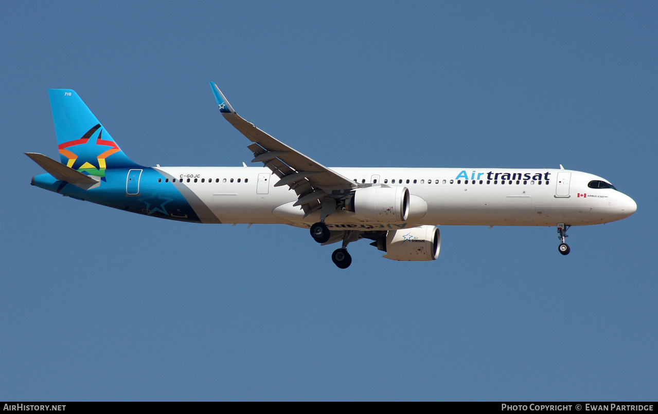 Aircraft Photo of C-GOJC | Airbus A321-271NX | Air Transat | AirHistory.net #487143
