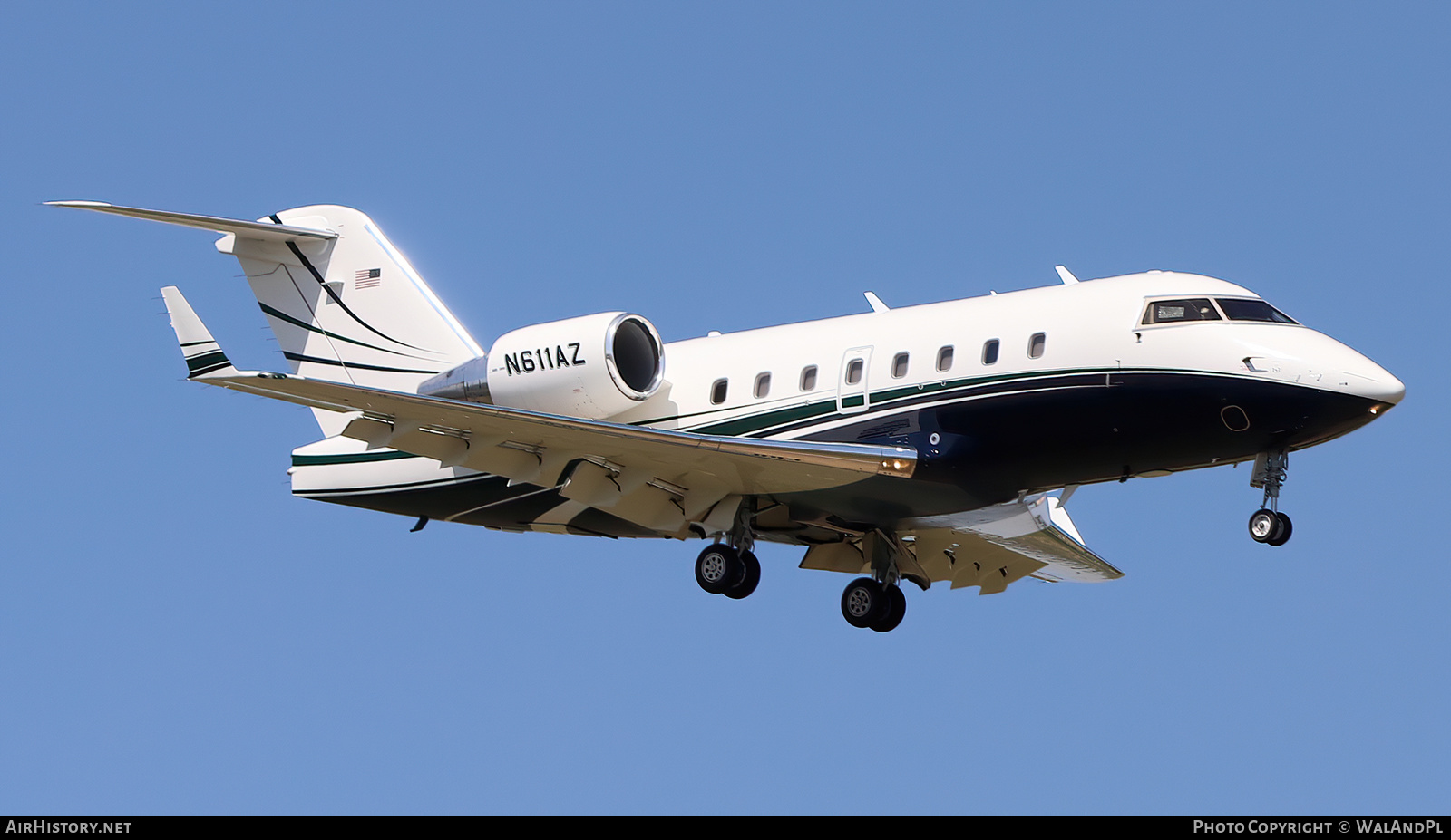 Aircraft Photo of N611AZ | Bombardier Challenger 604 (CL-600-2B16) | AirHistory.net #487196