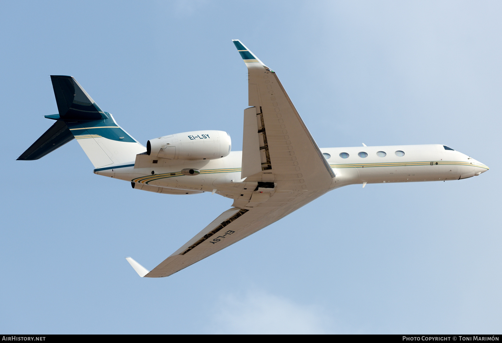 Aircraft Photo of EI-LSY | Gulfstream Aerospace G-V-SP Gulfstream G550 | AirHistory.net #487208