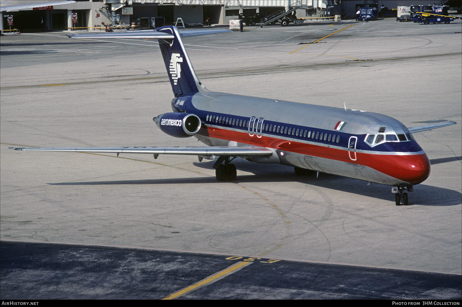 Aircraft Photo of XA-AMA | McDonnell Douglas DC-9-32 | AeroMéxico | AirHistory.net #487275
