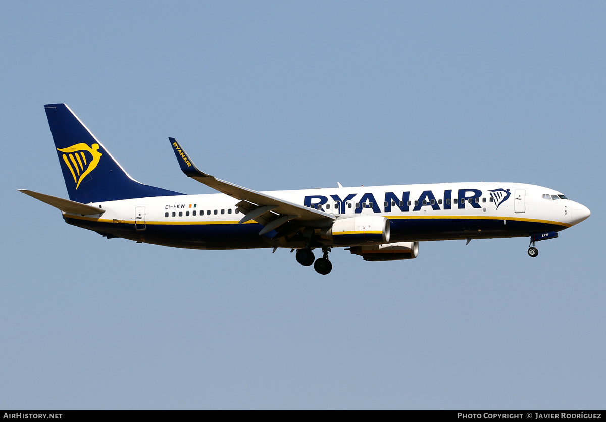 Aircraft Photo of EI-EKW | Boeing 737-8AS | Ryanair | AirHistory.net #487309