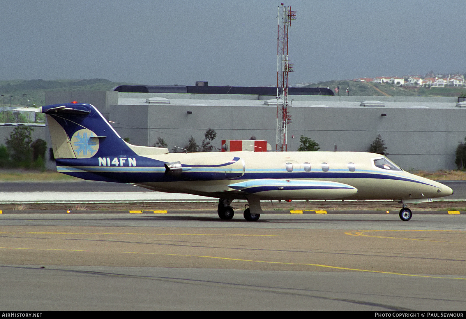 Aircraft Photo of N14FN | Gates Learjet 25C | AirHistory.net #487324