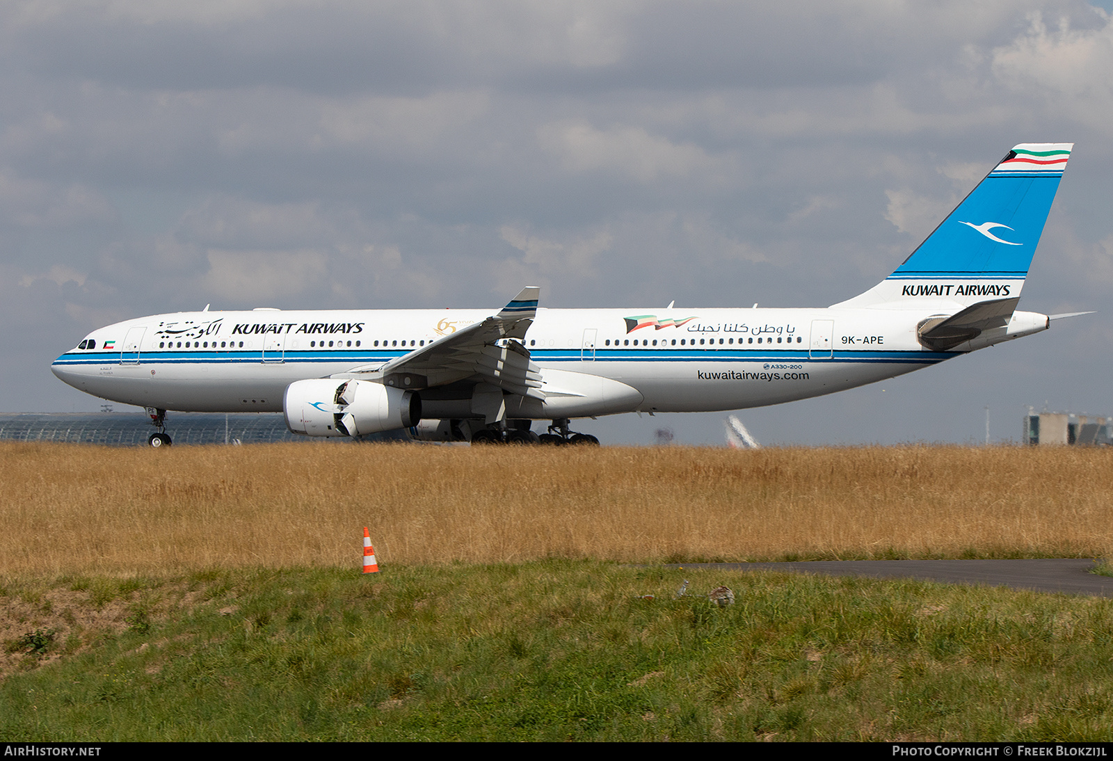Aircraft Photo of 9K-APE | Airbus A330-243 | Kuwait Airways | AirHistory.net #487438