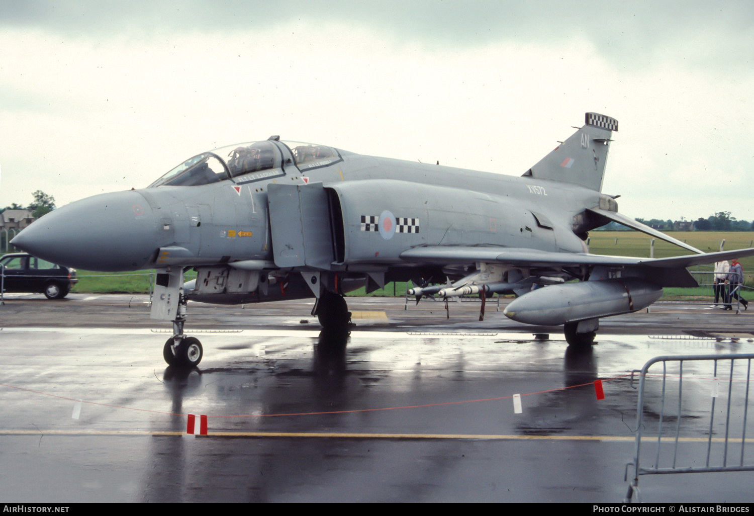 Aircraft Photo of XV572 | McDonnell Douglas F-4K Phantom FG1 | UK - Air Force | AirHistory.net #487492