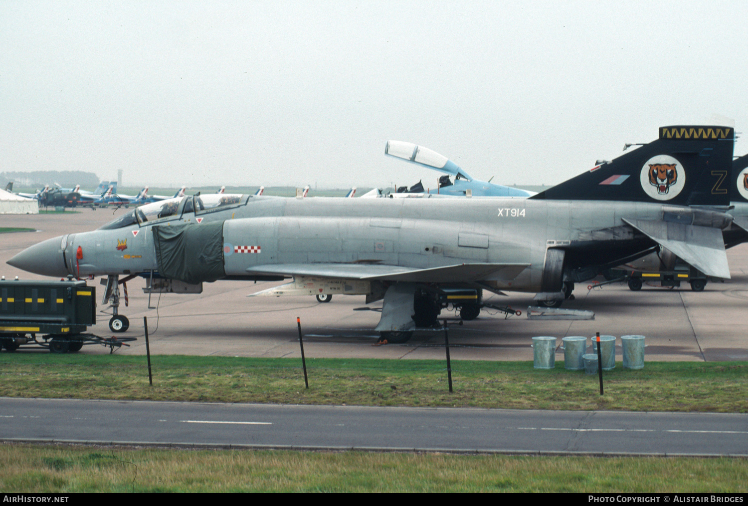 Aircraft Photo of XT914 | McDonnell Douglas F-4M Phantom FGR2 | UK - Air Force | AirHistory.net #487495