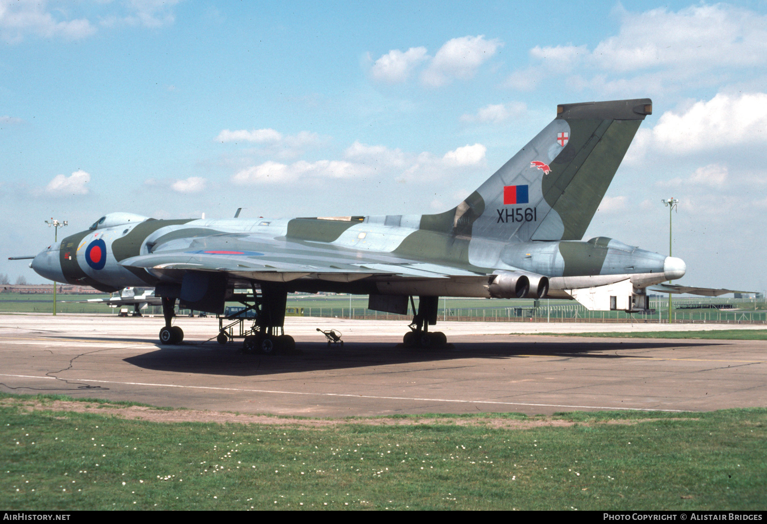 Aircraft Photo of XH561 | Avro 698 Vulcan K.2 | UK - Air Force | AirHistory.net #487498