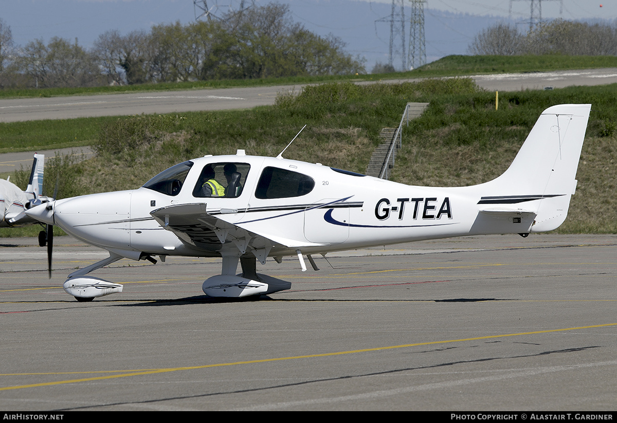 Aircraft Photo of G-TTEA | Cirrus SR-20 G6 | AirHistory.net #487565