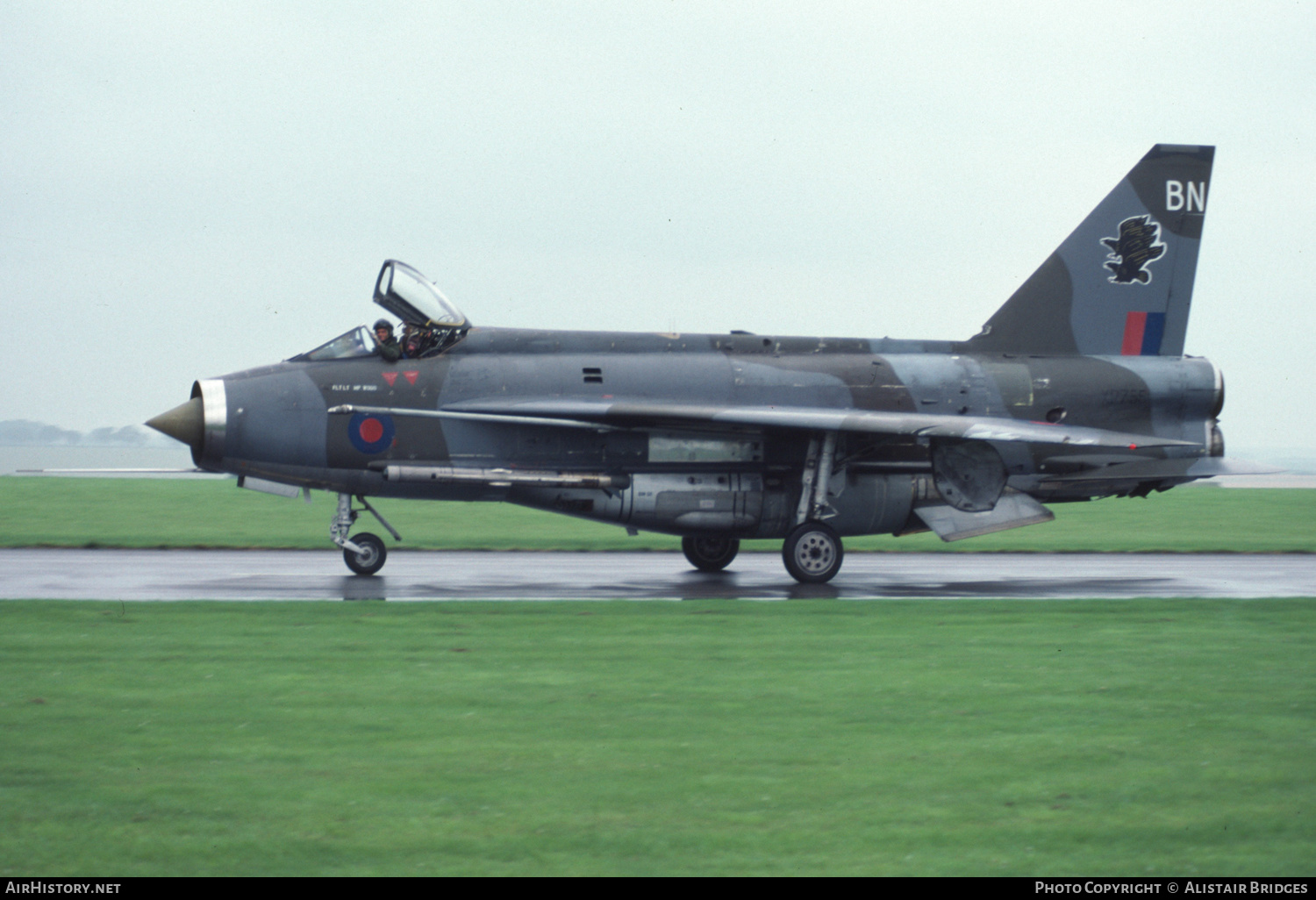 Aircraft Photo of XR755 | English Electric Lightning F6 | UK - Air Force | AirHistory.net #487584