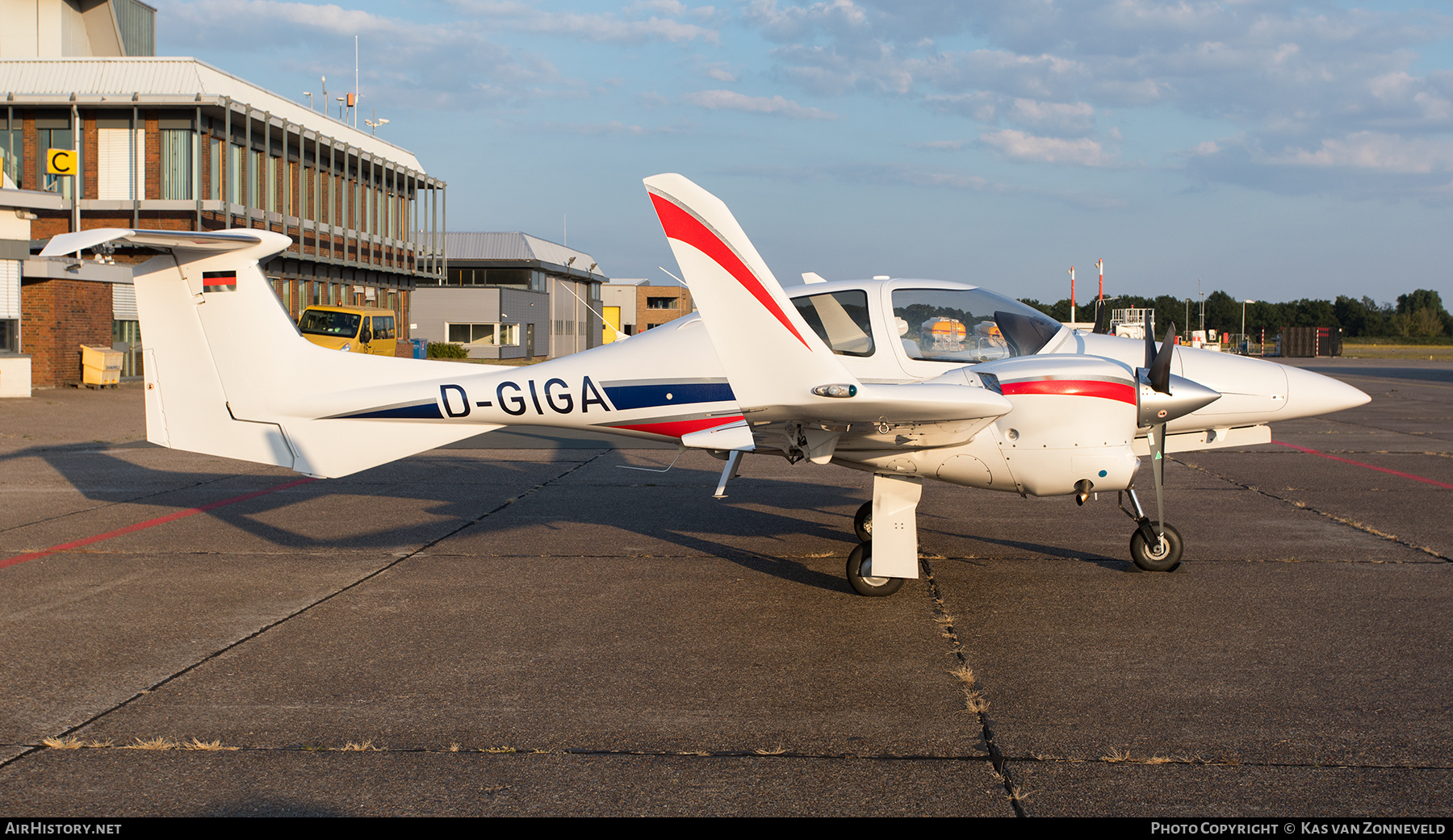 Aircraft Photo of D-GIGA | Diamond DA42 NG Twin Star | AirHistory.net #487767