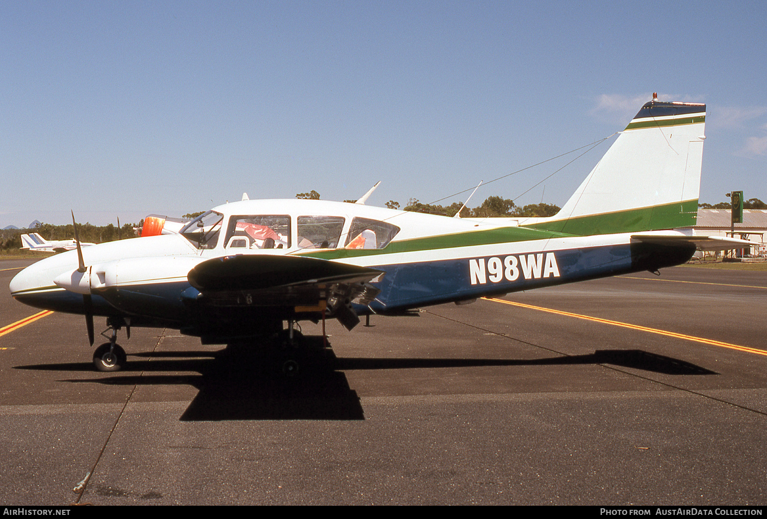 Aircraft Photo of N98WA | Piper PA-23-250 Aztec C | AirHistory.net #487857