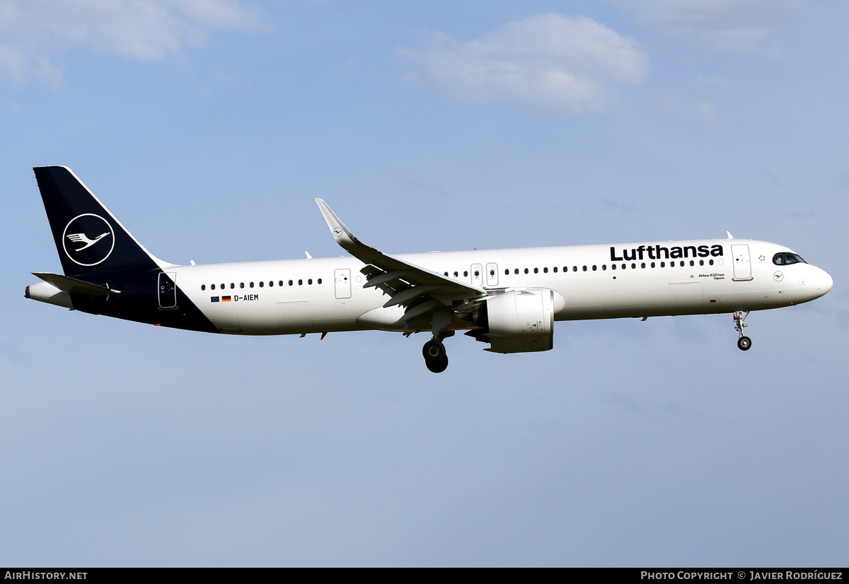 Aircraft Photo of D-AIEM | Airbus A321-271NX | Lufthansa | AirHistory.net #487868