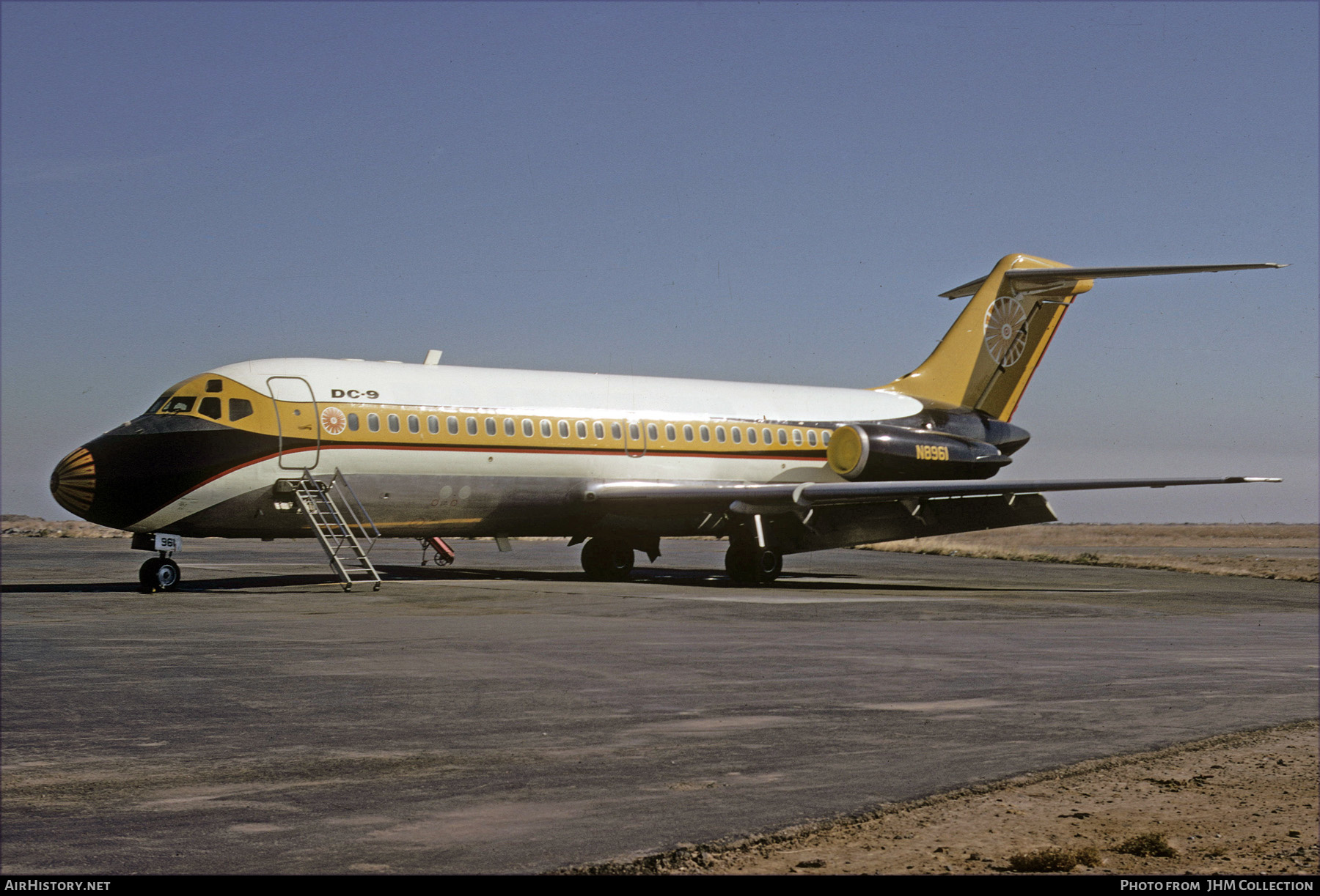 Aircraft Photo of N8961 | Douglas DC-9-14 | AirHistory.net #487874