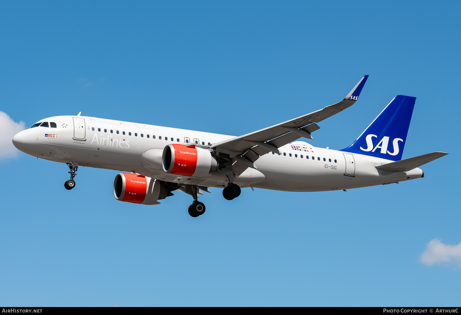 Aircraft Photo of EI-SIC | Airbus A320-251N | Scandinavian Airlines - SAS | AirHistory.net #487938