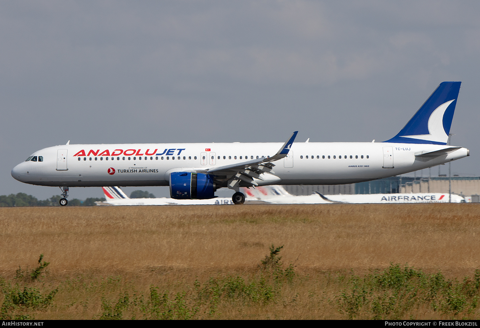 Aircraft Photo of TC-LUJ | Airbus A321-271NX | AnadoluJet | AirHistory.net #487956