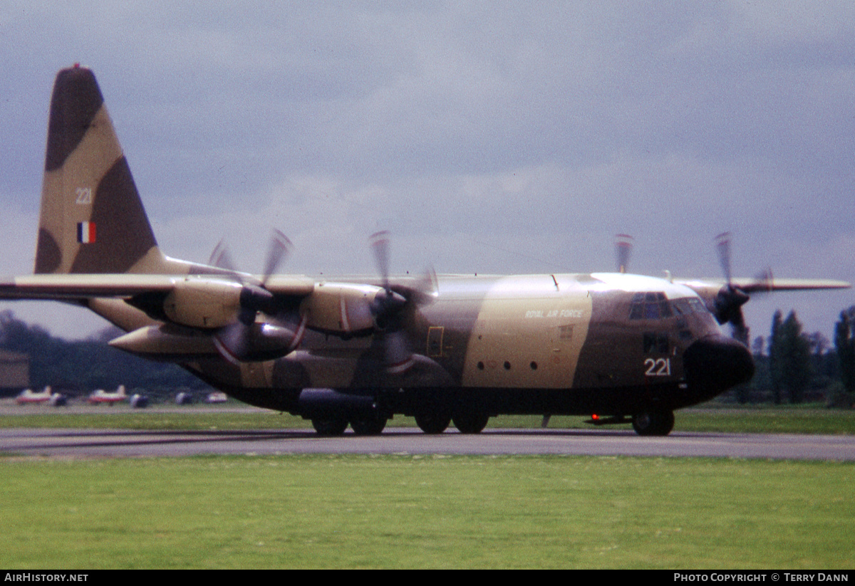 Aircraft Photo of XV221 | Lockheed C-130K Hercules C1 (L-382) | UK - Air Force | AirHistory.net #488069