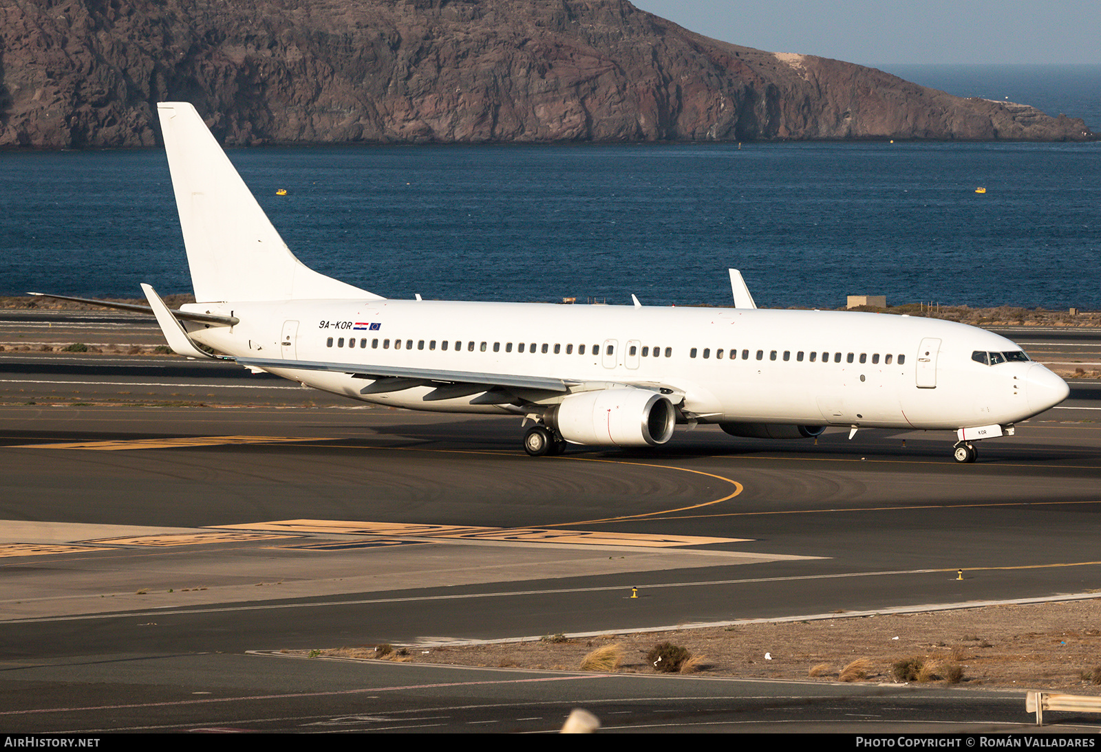 Aircraft Photo of 9A-KOR | Boeing 737-8GJ | AirHistory.net #488099