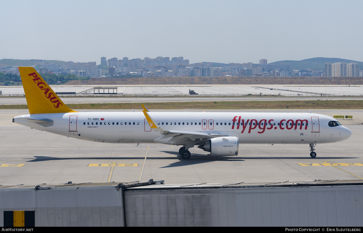Aircraft Photo of TC-RBS | Airbus A321-251NX | Pegasus Airlines | AirHistory.net #488144