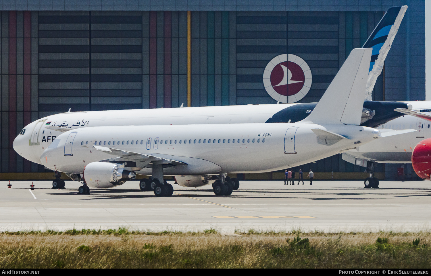 Aircraft Photo of M-ABNI | Airbus A320-214 | AirHistory.net #488154