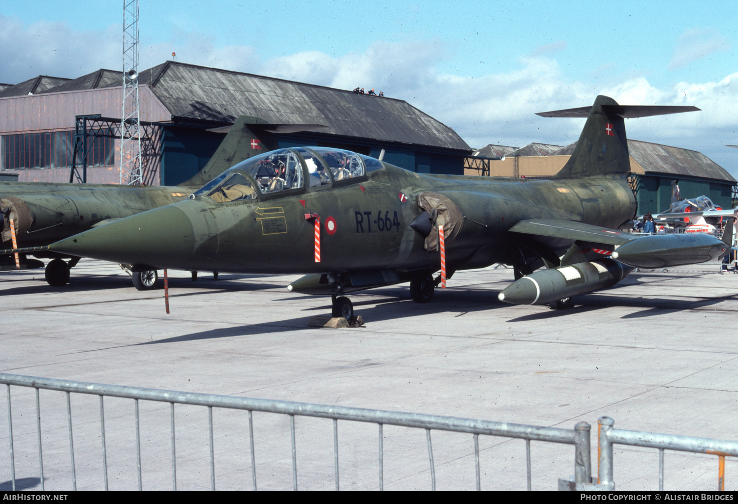 Aircraft Photo of RT-664 | Lockheed CF-104D Starfighter Mk2 | Denmark - Air Force | AirHistory.net #488171