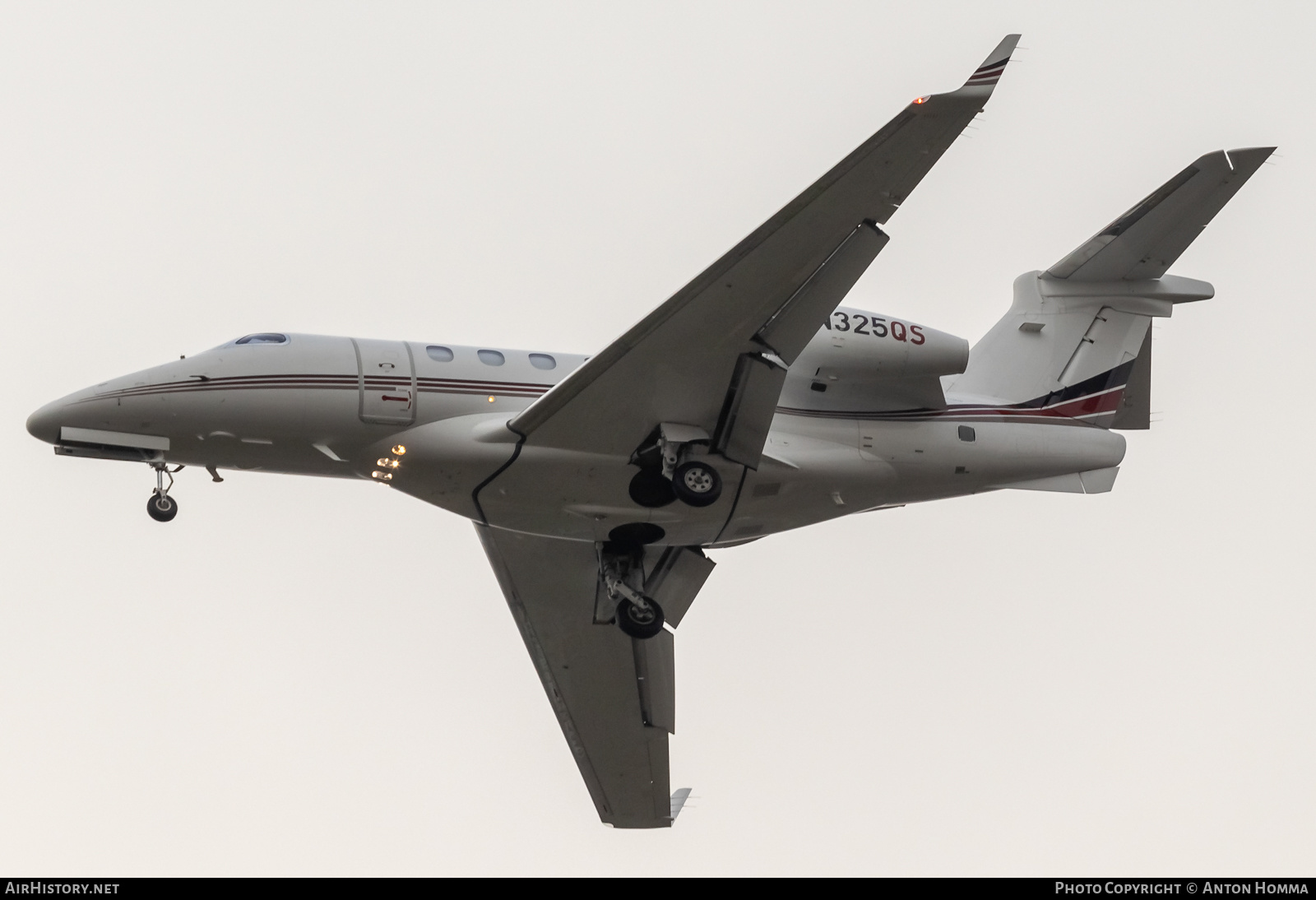 Aircraft Photo of N325QS | Embraer EMB-505 Phenom 300 | AirHistory.net #488216