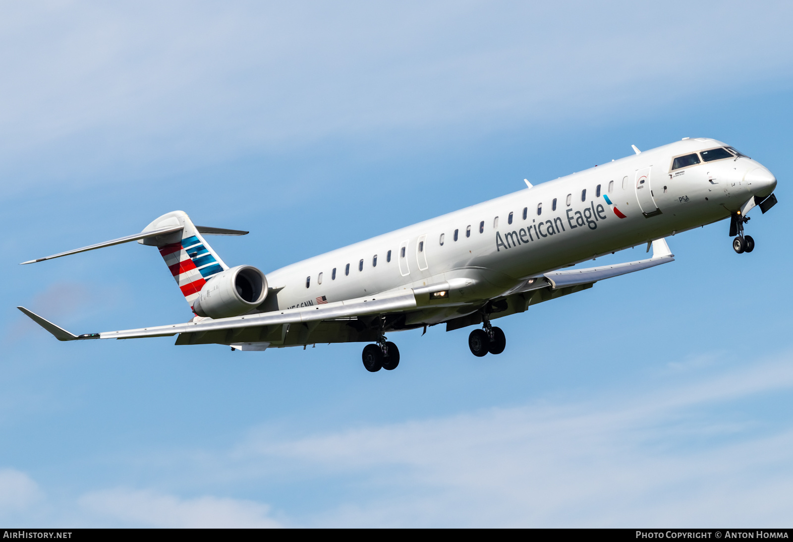 Aircraft Photo of N566NN | Bombardier CRJ-900LR (CL-600-2D24) | American Eagle | AirHistory.net #488263