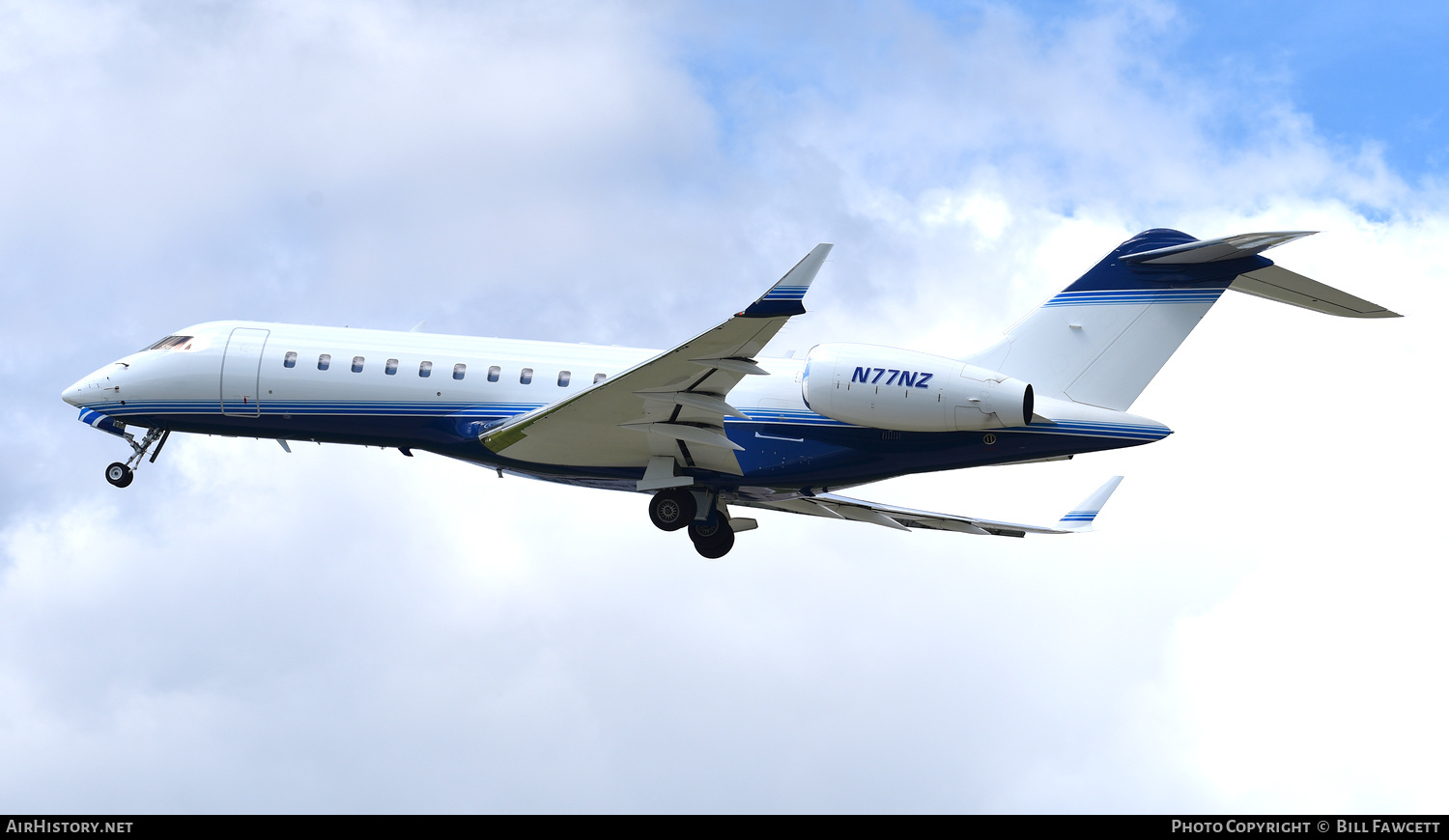 Aircraft Photo of N77NZ | Bombardier Global Express (BD-700-1A10) | AirHistory.net #488287