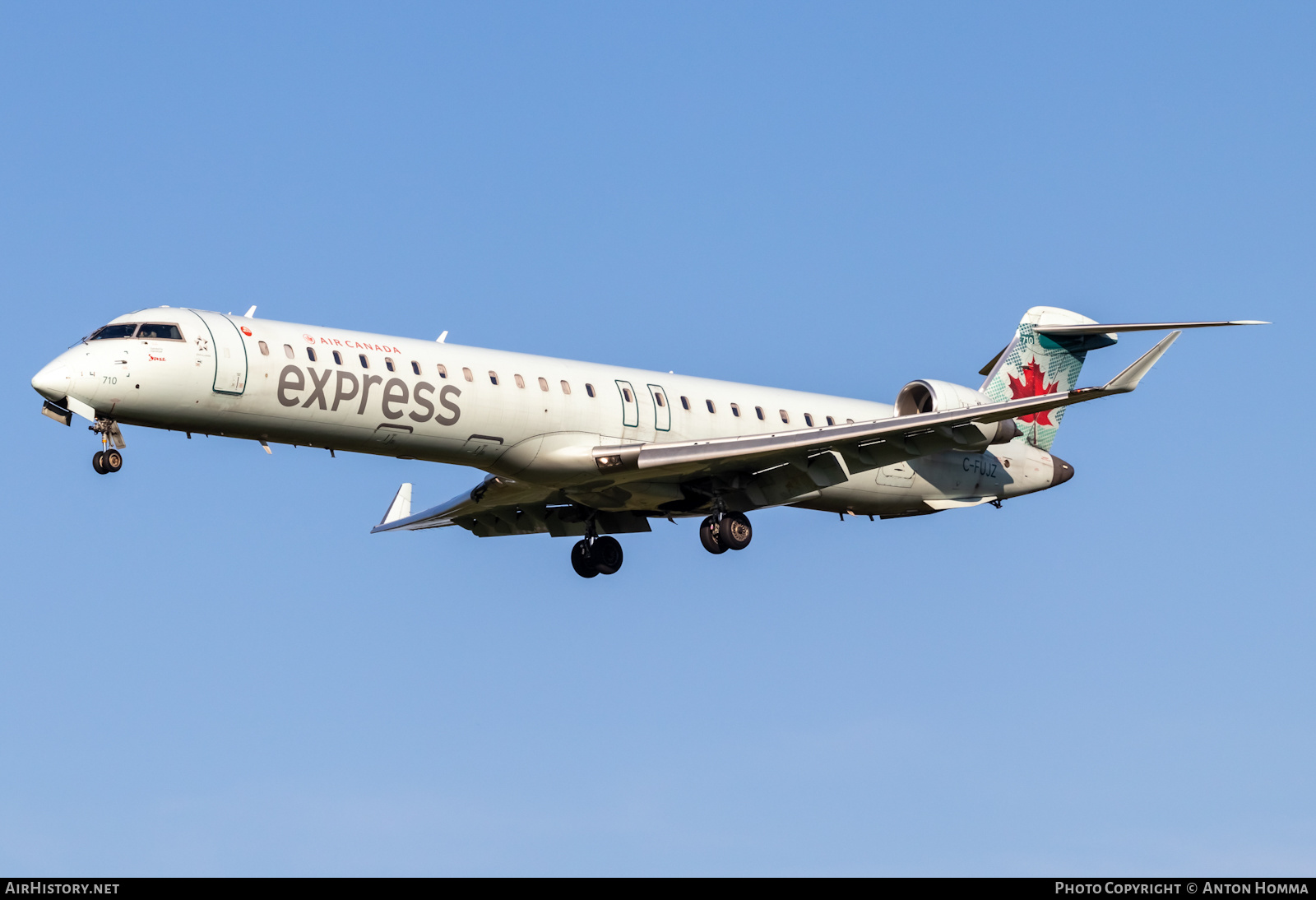Aircraft Photo of C-FUJZ | Bombardier CRJ-900 (CL-600-2D24) | Air Canada Express | AirHistory.net #488361