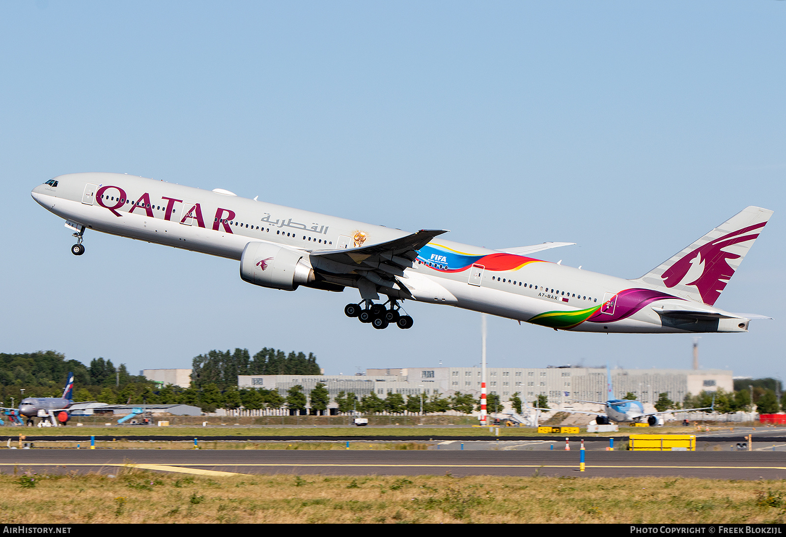 Aircraft Photo of A7-BAX | Boeing 777-3DZ/ER | Qatar Airways | AirHistory.net #488383