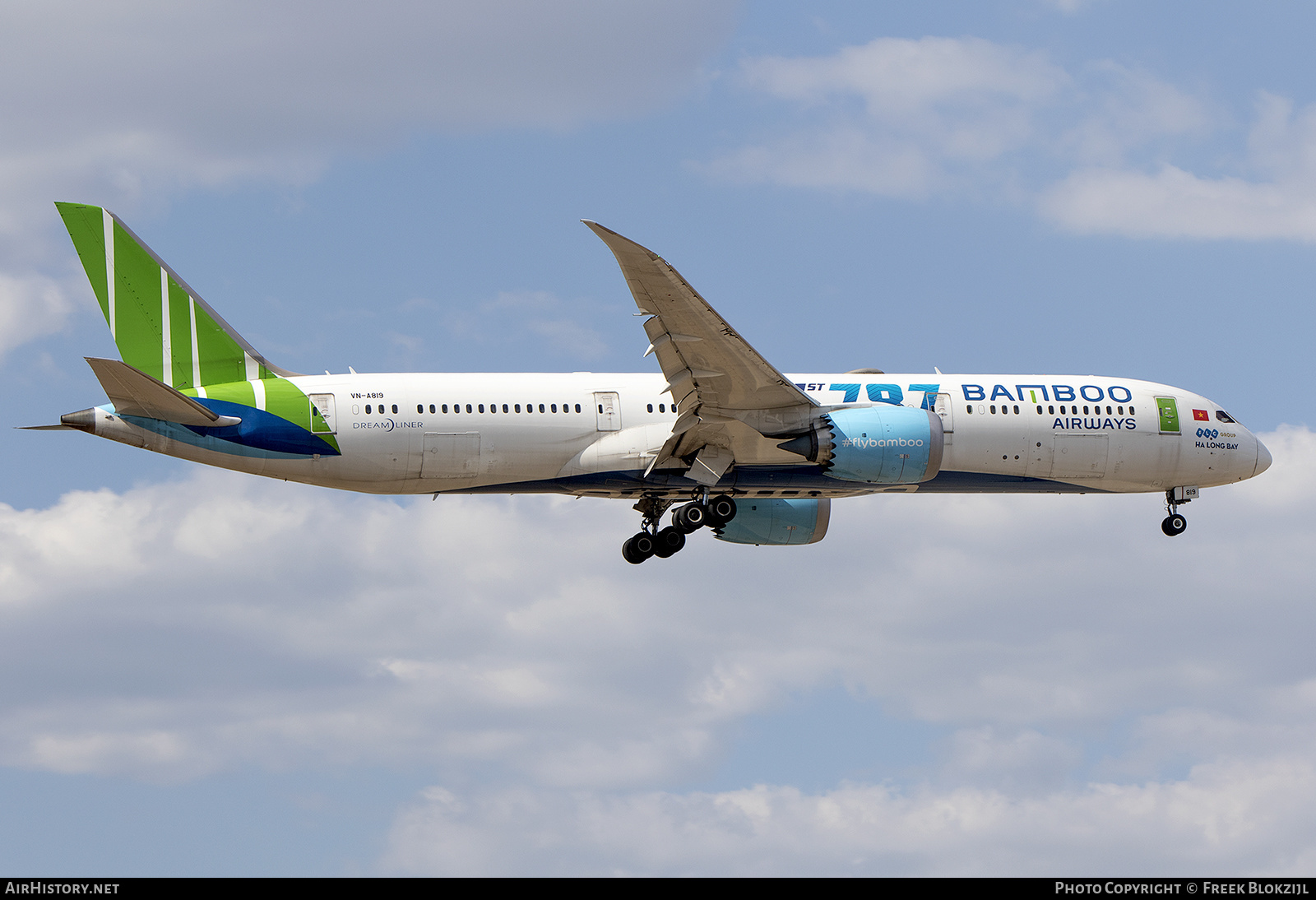 Aircraft Photo of VN-A819 | Boeing 787-9 Dreamliner | Bamboo Airways | AirHistory.net #488391