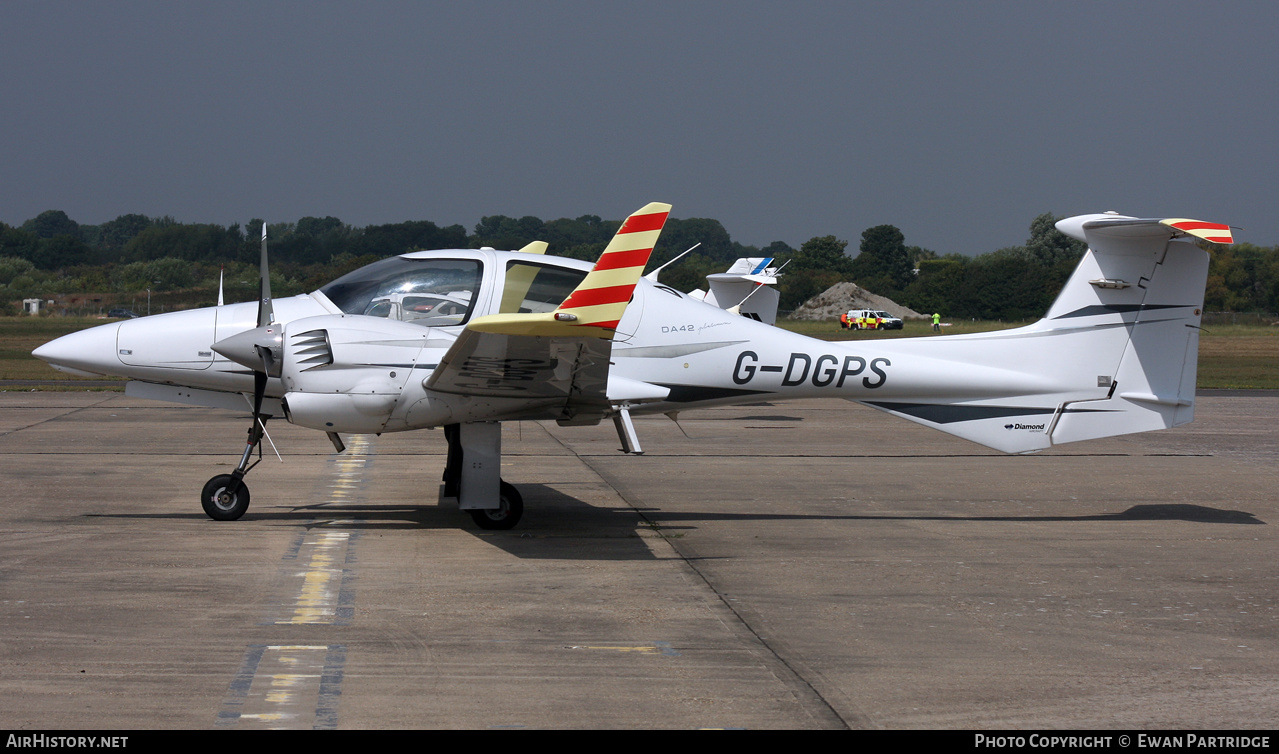 Aircraft Photo of G-DGPS | Diamond DA42 Twin Star | AirHistory.net #488405