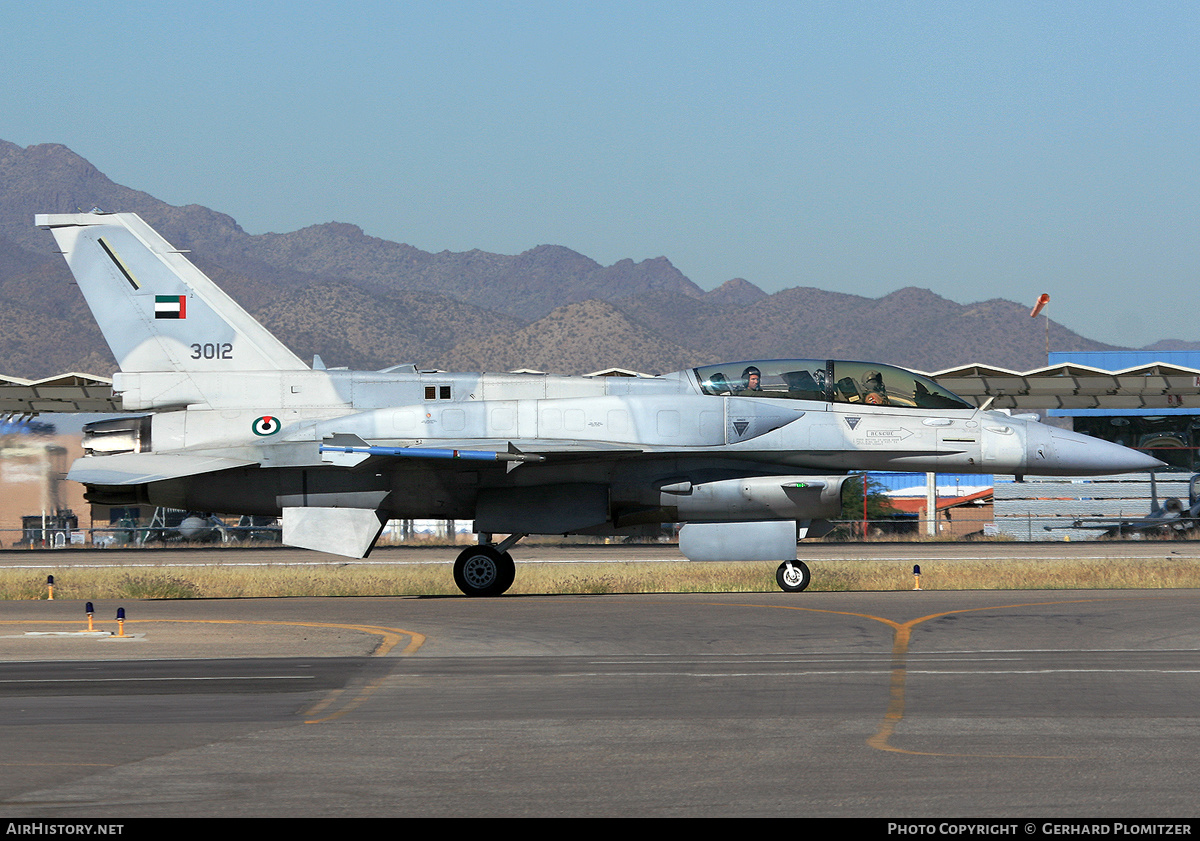 Aircraft Photo of 3012 | Lockheed Martin F-16F Fighting Falcon | United Arab Emirates - Air Force | AirHistory.net #488491
