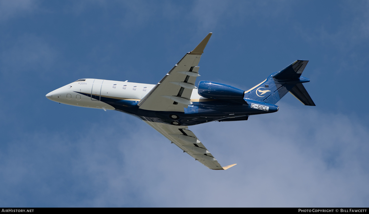Aircraft Photo of C-GICL | Bombardier Challenger 350 (BD-100-1A10) | Airshare | AirHistory.net #488520
