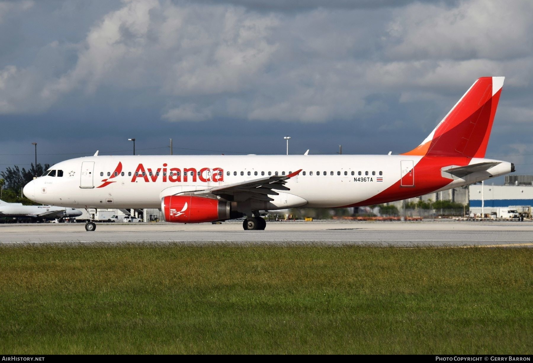 Aircraft Photo of N496TA | Airbus A320-233 | Avianca | AirHistory.net #488675