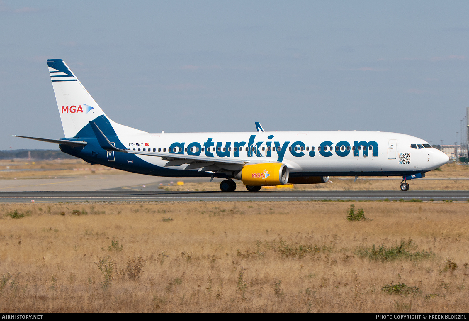 Aircraft Photo of TC-MGC | Boeing 737-83N | MGA - Mavi Gok Aviation | AirHistory.net #488740