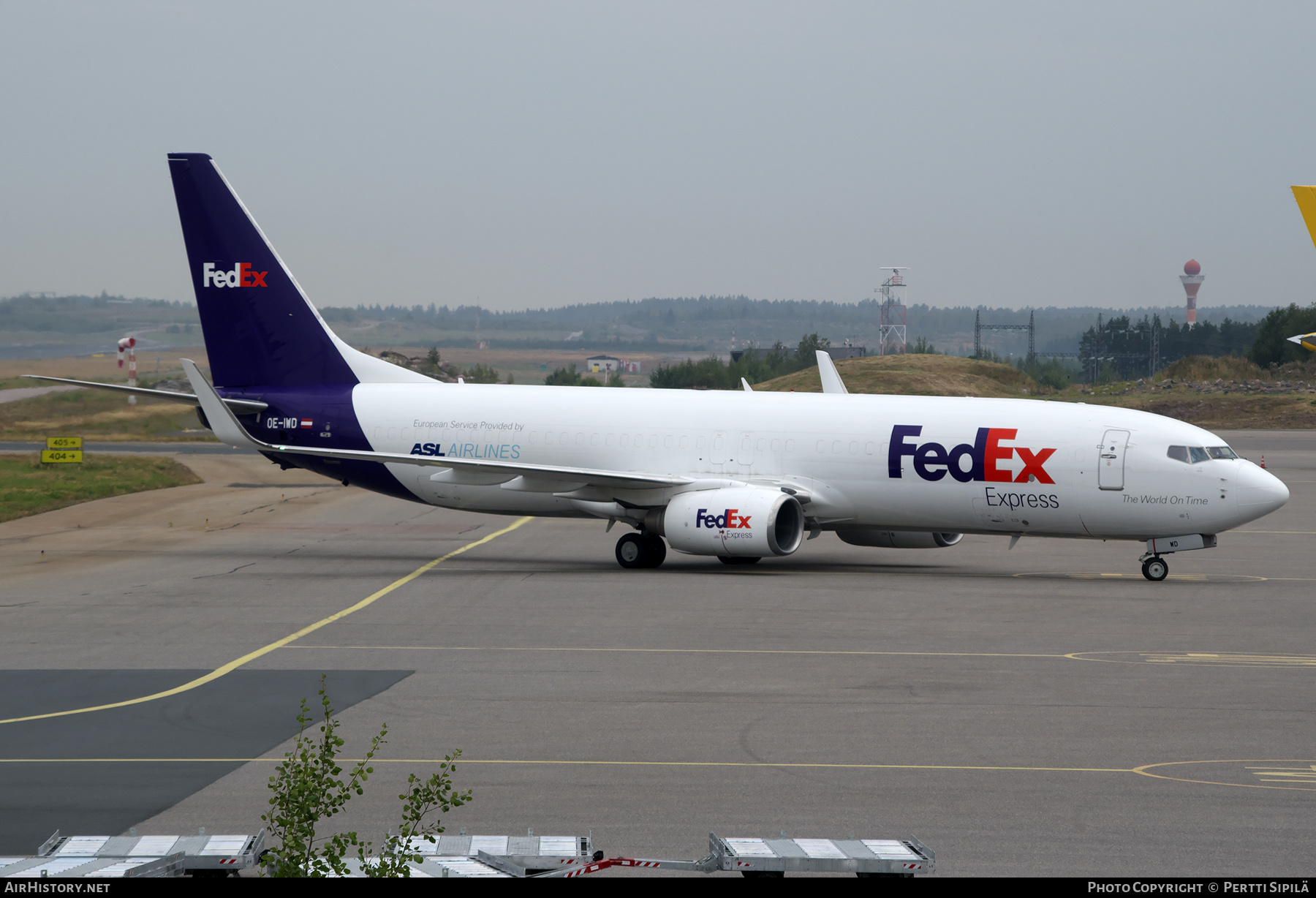 Aircraft Photo of OE-IWD | Boeing 737-8AS(BCF) | FedEx Express - Federal Express | AirHistory.net #488897