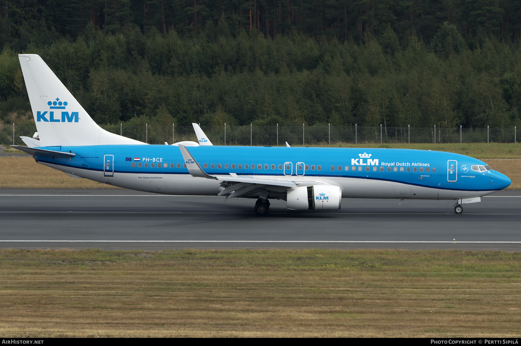Aircraft Photo of PH-BCE | Boeing 737-8K2 | KLM - Royal Dutch Airlines | AirHistory.net #488900